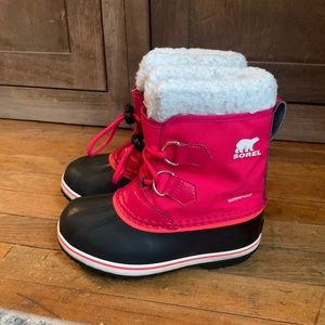 Good condition used snow boots